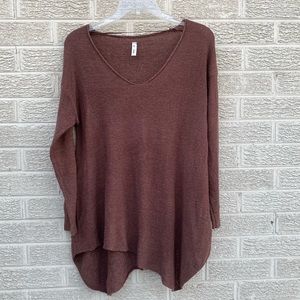Light asymmetric sweater